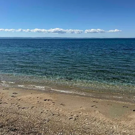 Sea View 2 *