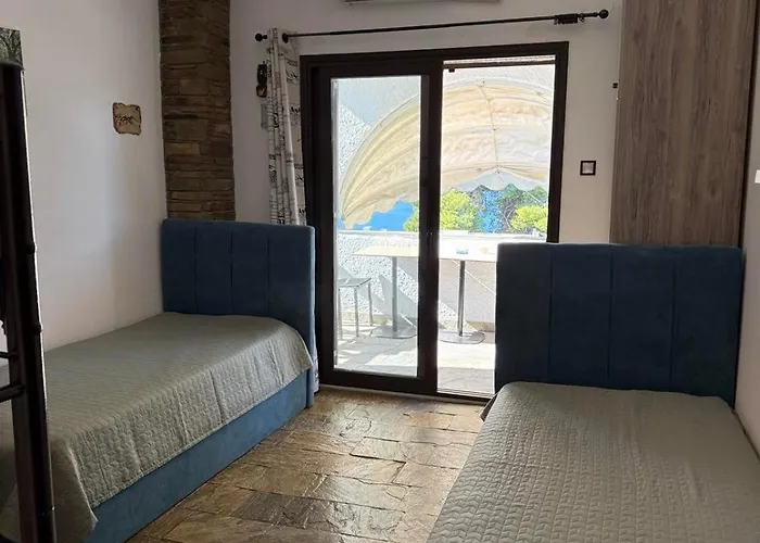 Sea View 2 * Elia Nikitis